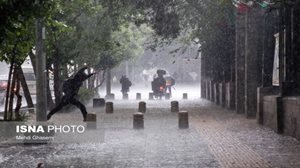بارش ۲۵ میلیمتر باران در ۱۸ دقیقه رگبار سه‌شنبه شب تهران