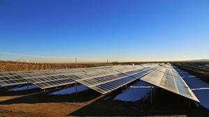 صرفه‌جویی ۹۰ مگاواتی برق با بهره‌برداری از دو نیروگاه خورشیدی