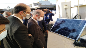 بازدید وزیر نیرو از سامانه‌های خورشیدی عشایری/ تحویل 2450 سامانه خورشیدی به عشایر استان فارس تا پایان سال جاری