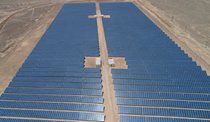 بهره‌برداری از نیروگاه خورشیدی ۱۰ مگاواتی کوشک یزد در پیک بار تابستان