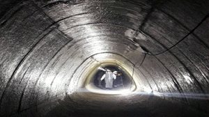 اجرای پوشش داخلی تونل‌های فاضلاب با فایبرگلاس
