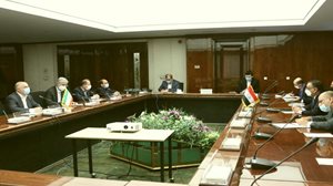 ️ معاون وزیر نیرو در امور برق و انرژی با وزیر برق جمهوری عراق دیدار کرد